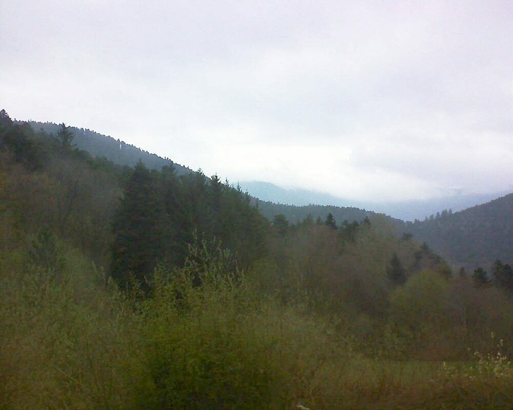 Le petit ballon vu depuis le Domaine Langmatt à Murbach le 19.04.2023 à 08:00 Le petit ballon (Alsace, Vosges) le 19.04.2023 à 08:00