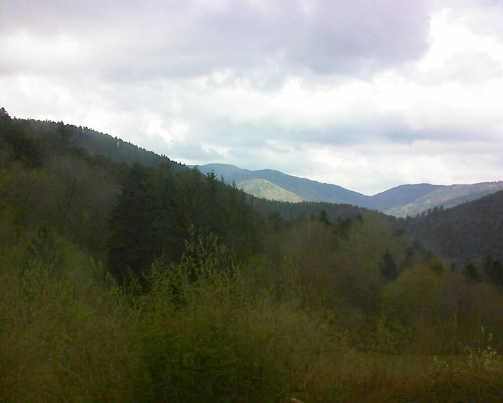 Le petit ballon vu depuis le Domaine Langmatt à Murbach le 20.04.2023 à 11:00 Le petit ballon (Alsace, Vosges) le 20.04.2023 à 11:00