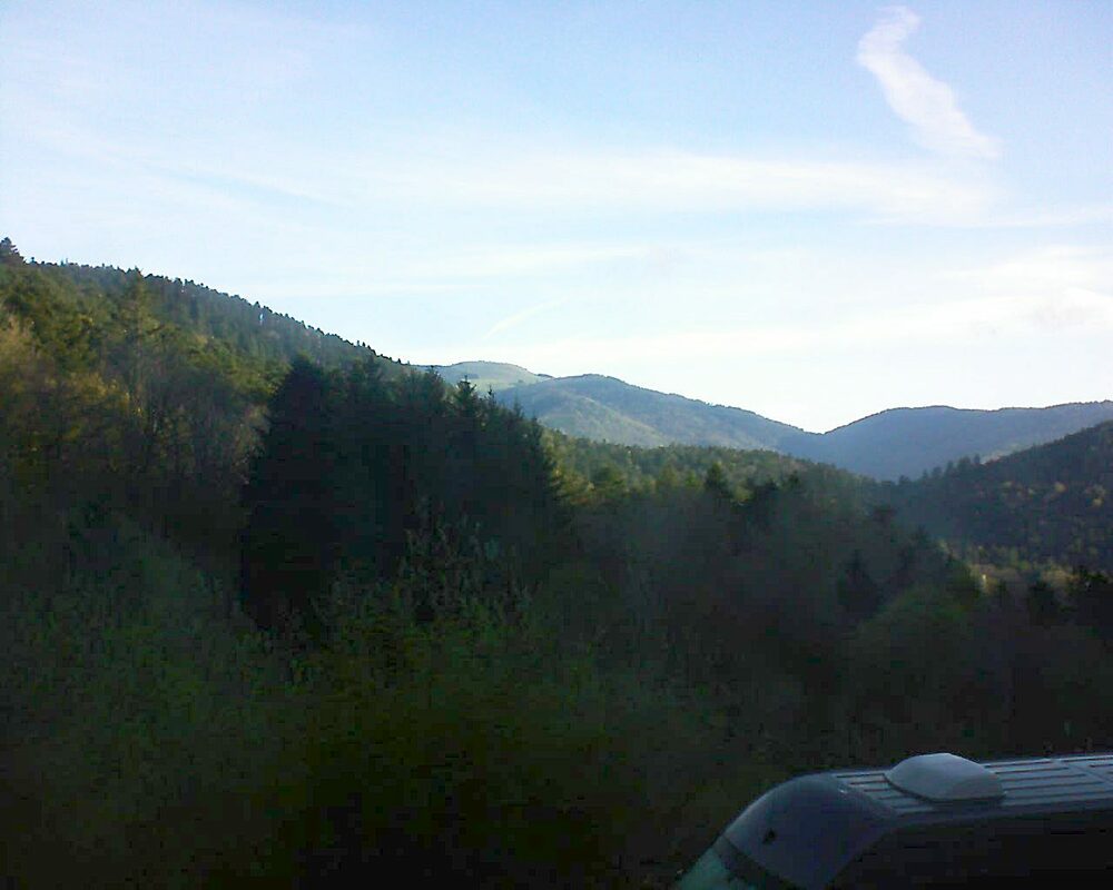 Le petit ballon vu depuis le Domaine Langmatt à Murbach le 23.04.2023 à 08:00 Le petit ballon (Alsace, Vosges) le 23.04.2023 à 08:00