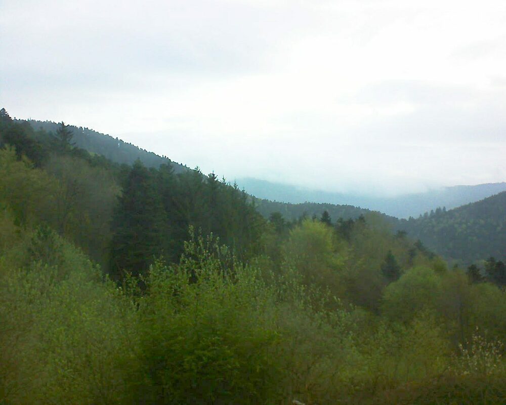 Le petit ballon vu depuis le Domaine Langmatt à Murbach le 30.04.2023 à 07:00 Le petit ballon (Alsace, Vosges) le 30.04.2023 à 07:00