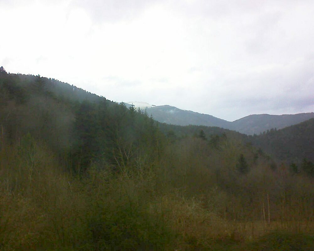 Le petit ballon vu depuis le Domaine Langmatt à Murbach le 23.01.2024 à 12:30 Le petit ballon (Alsace, Vosges) le 23.01.2024 à 12:30