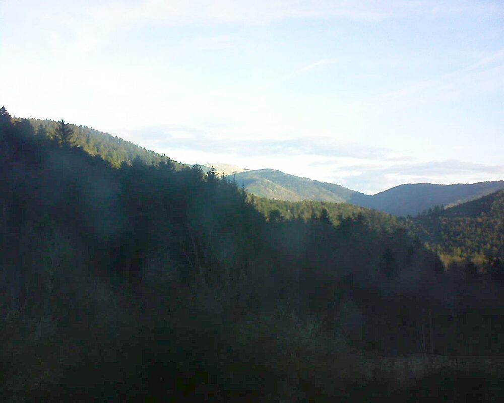 Le petit ballon vu depuis le Domaine Langmatt à Murbach le 13.02.2024 à 08:30 Le petit ballon (Alsace, Vosges) le 13.02.2024 à 08:30