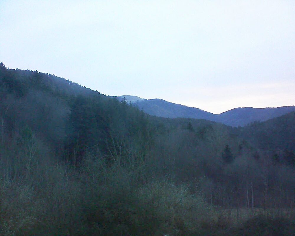 Le petit ballon vu depuis le Domaine Langmatt à Murbach le 21.02.2024 à 07:30 Le petit ballon (Alsace, Vosges) le 21.02.2024 à 07:30