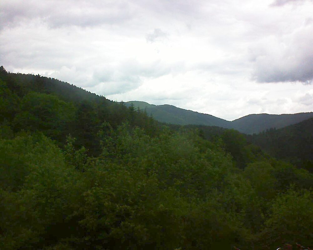 Le petit ballon vu depuis le Domaine Langmatt à Murbach le 27.05.2024 à 16:00 Le petit ballon (Alsace, Vosges) le 27.05.2024 à 16:00