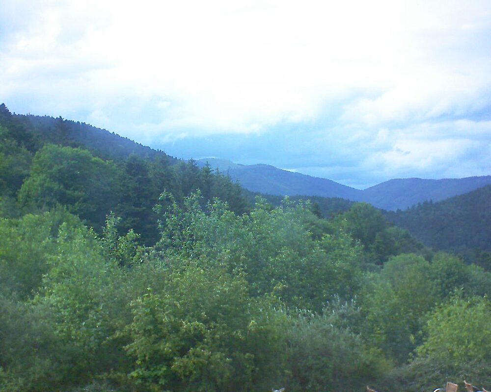 Le petit ballon vu depuis le Domaine Langmatt à Murbach le 27.05.2024 à 17:15 Le petit ballon (Alsace, Vosges) le 27.05.2024 à 17:15