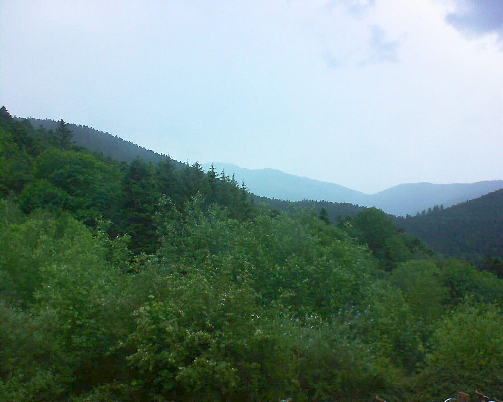 Le petit ballon vu depuis le Domaine Langmatt à Murbach le 30.05.2024 à 20:00 Le petit ballon (Alsace, Vosges) le 30.05.2024 à 20:00