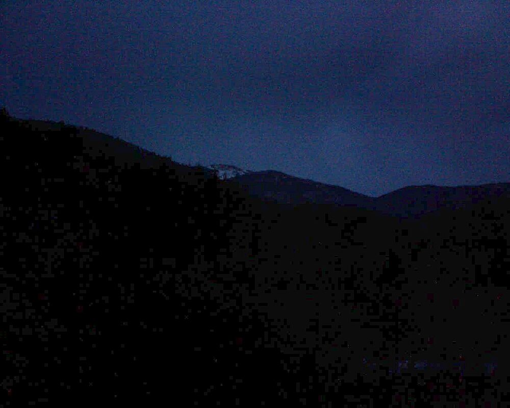 Le petit ballon vu depuis le Domaine Langmatt à Murbach le 24.11.2024 à 07:30 Le petit ballon (Alsace, Vosges) le 24.11.2024 à 07:30