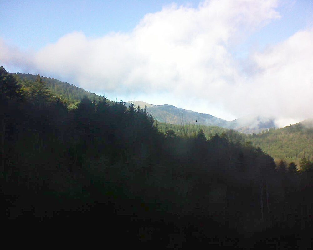 Le petit ballon vu depuis le Domaine Langmatt à Murbach le 28.11.2024 à 13:45 Le petit ballon (Alsace, Vosges) le 28.11.2024 à 13:45