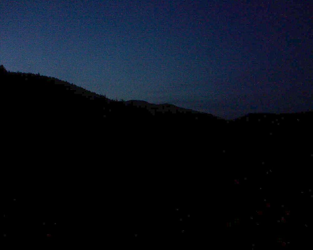 Le petit ballon vu depuis le Domaine Langmatt à Murbach le 08.04.2025 à 20:45 Le petit ballon (Alsace, Vosges) le 08.04.2025 à 20:45