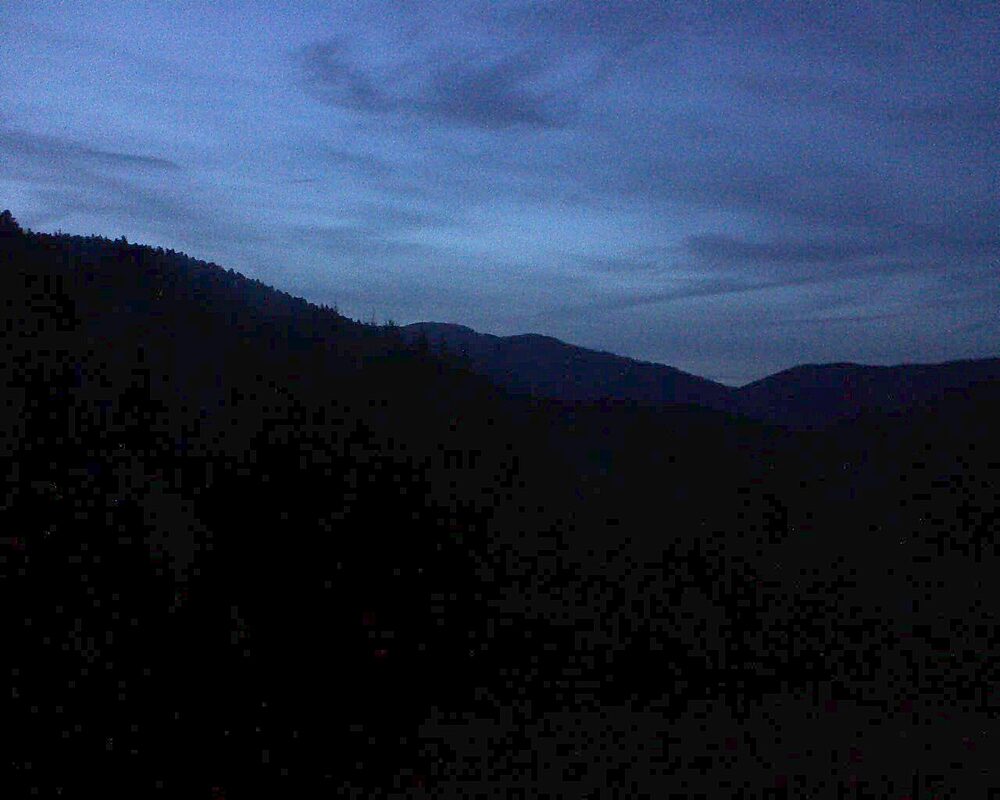 Le petit ballon vu depuis le Domaine Langmatt à Murbach le 14.04.2025 à 20:45 Le petit ballon (Alsace, Vosges) le 14.04.2025 à 20:45