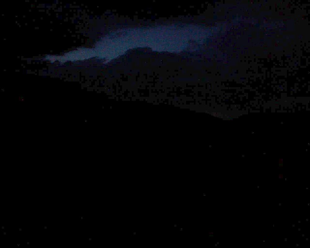 Le petit ballon vu depuis le Domaine Langmatt à Murbach le 27.04.2025 à 21:15 Le petit ballon (Alsace, Vosges) le 27.04.2025 à 21:15