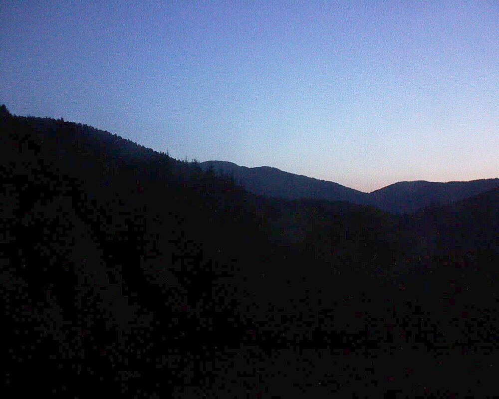 Le petit ballon vu depuis le Domaine Langmatt à Murbach le 11.05.2025 à 05:30 Le petit ballon (Alsace, Vosges) le 11.05.2025 à 05:30