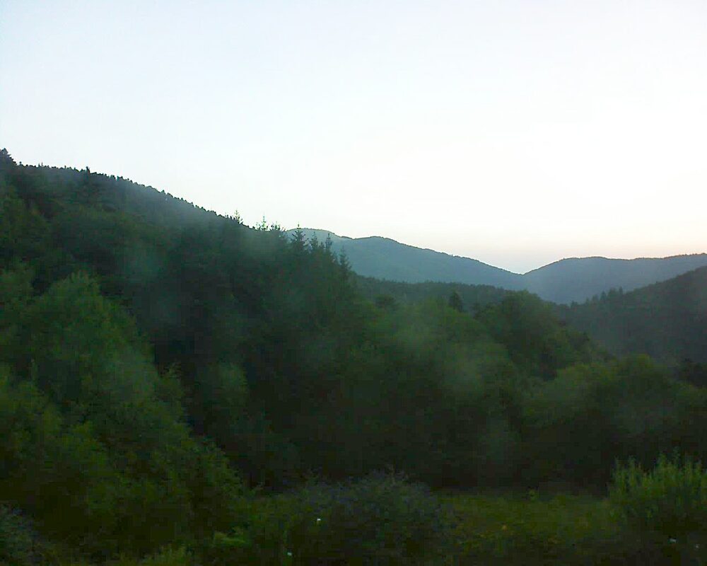 Le petit ballon vu depuis le Domaine Langmatt à Murbach le 10.08.2025 à 06:30 Le petit ballon (Alsace, Vosges) le 10.08.2025 à 06:30