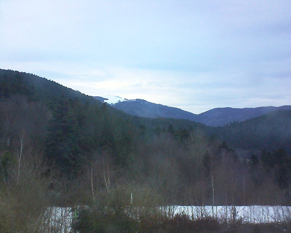 Le petit ballon vu depuis le Domaine Langmatt à Murbach le 04.03.2018 à 17:30 Le petit ballon (Alsace, Vosges) le 04.03.2018 à 17:30