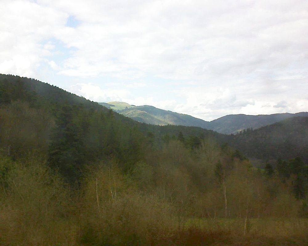 Le petit ballon vu depuis le Domaine Langmatt à Murbach le 16.04.2018 à 16:30 Le petit ballon (Alsace, Vosges) le 16.04.2018 à 16:30