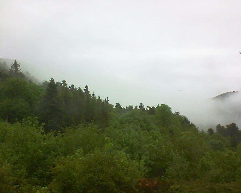 Le petit ballon vu depuis le Domaine Langmatt à Murbach le 14.05.2018 à 10:00 Le petit ballon (Alsace, Vosges) le 14.05.2018 à 10:00
