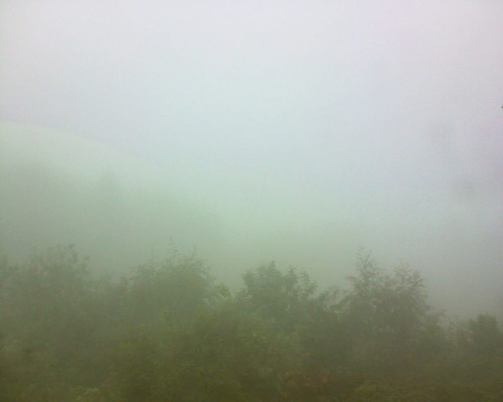 Le petit ballon vu depuis le Domaine Langmatt à Murbach le 14.05.2018 à 11:15 Le petit ballon (Alsace, Vosges) le 14.05.2018 à 11:15