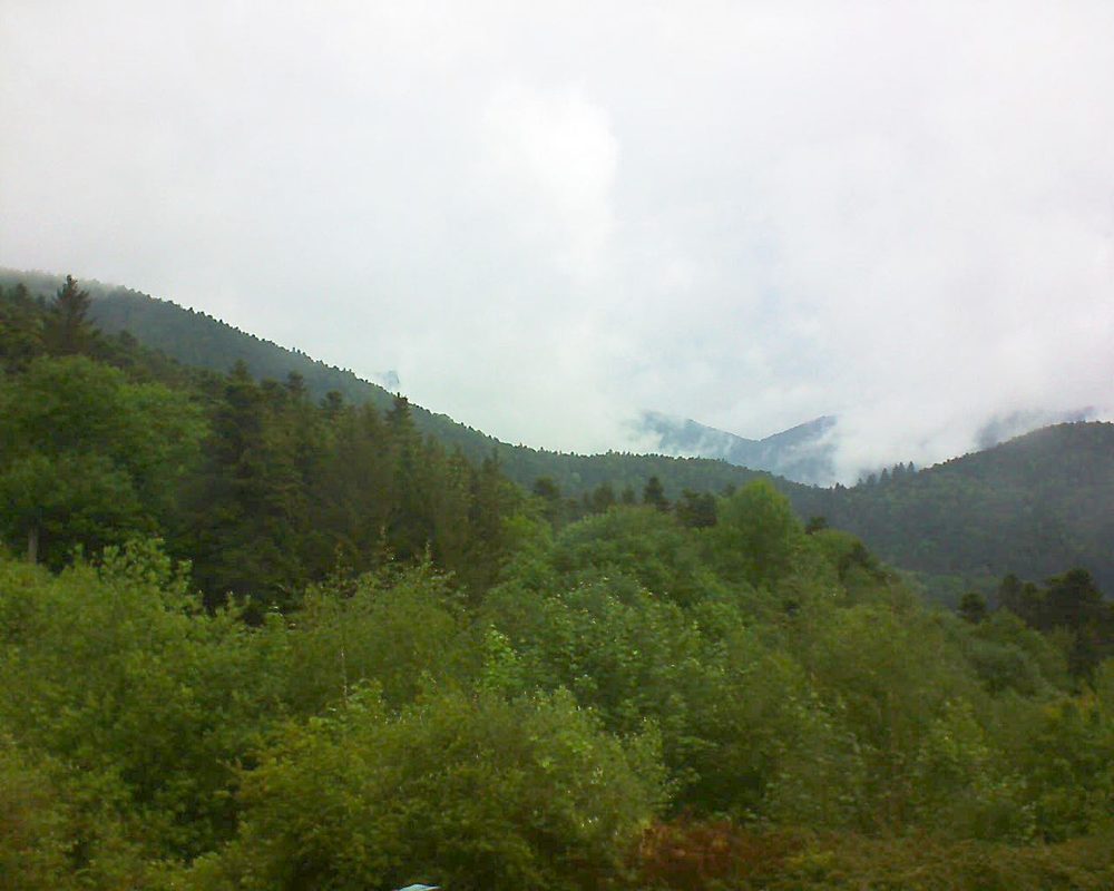Le petit ballon vu depuis le Domaine Langmatt à Murbach le 17.05.2018 à 10:15 Le petit ballon (Alsace, Vosges) le 17.05.2018 à 10:15