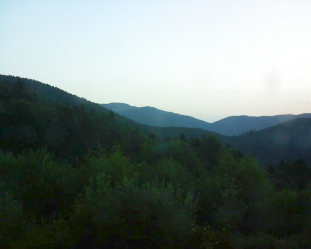 Le petit ballon vu depuis le Domaine Langmatt à Murbach le 14.07.2018 à 05:45 Le petit ballon (Alsace, Vosges) le 14.07.2018 à 05:45