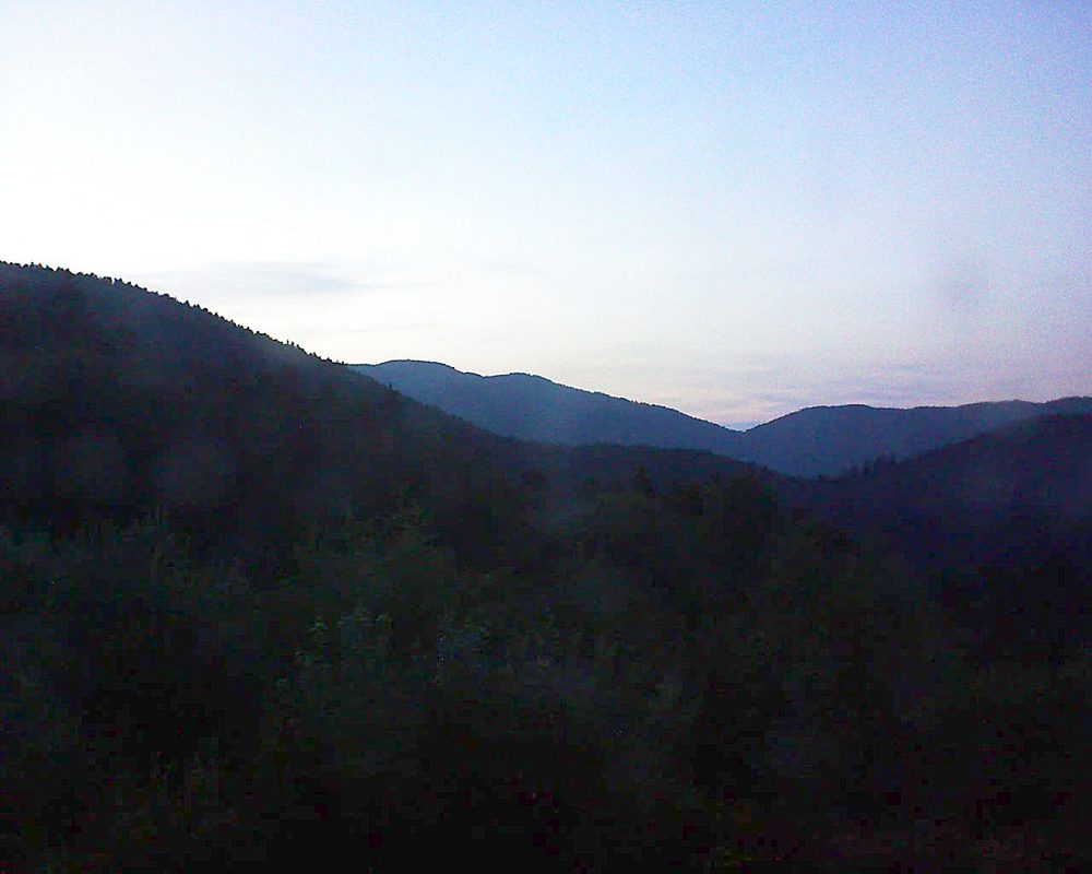 Le petit ballon vu depuis le Domaine Langmatt à Murbach le 16.07.2018 à 21:45 Le petit ballon (Alsace, Vosges) le 16.07.2018 à 21:45