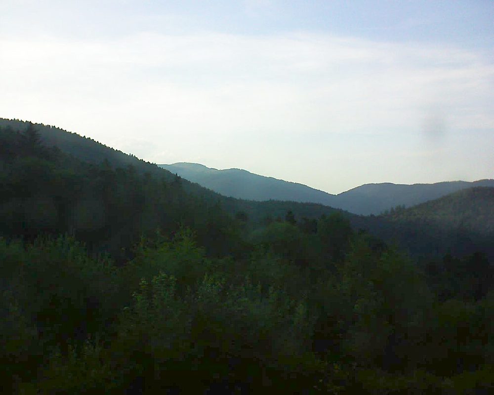 Le petit ballon vu depuis le Domaine Langmatt à Murbach le 18.07.2018 à 20:00 Le petit ballon (Alsace, Vosges) le 18.07.2018 à 20:00