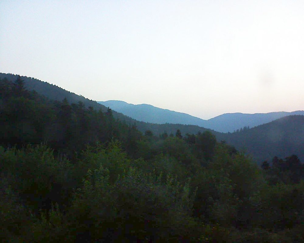 Le petit ballon vu depuis le Domaine Langmatt à Murbach le 24.07.2018 à 05:45 Le petit ballon (Alsace, Vosges) le 24.07.2018 à 05:45