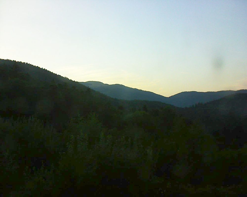 Le petit ballon vu depuis le Domaine Langmatt à Murbach le 30.07.2018 à 20:45 Le petit ballon (Alsace, Vosges) le 30.07.2018 à 20:45