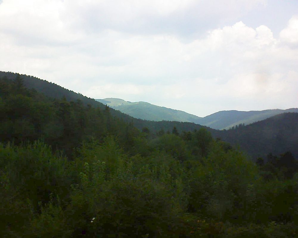 Le petit ballon vu depuis le Domaine Langmatt à Murbach le 04.08.2018 à 13:45 Le petit ballon (Alsace, Vosges) le 04.08.2018 à 13:45