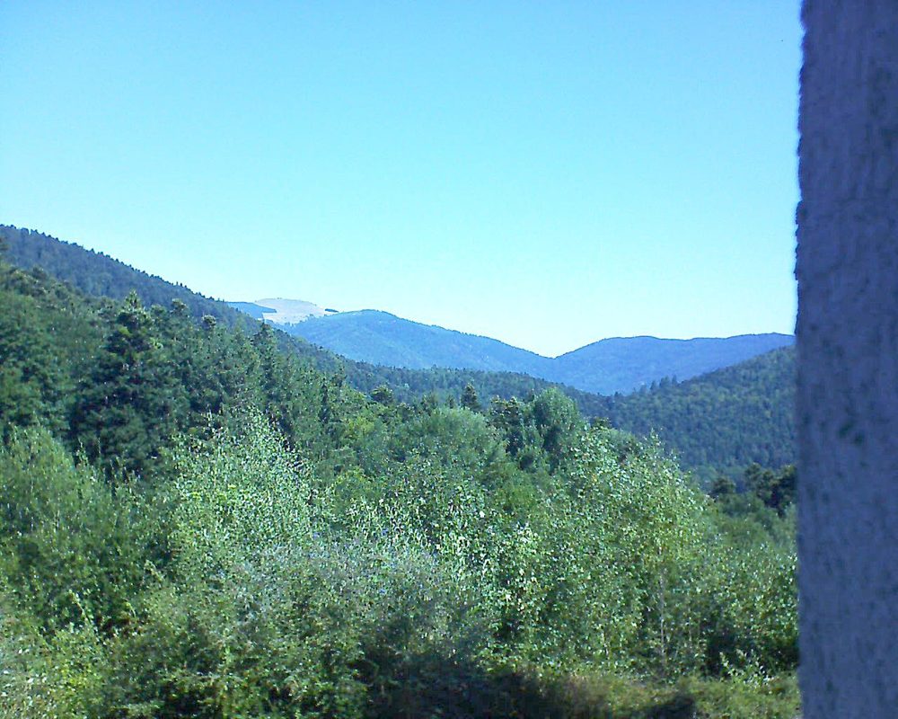 Le petit ballon vu depuis le Domaine Langmatt à Murbach le 16.08.2018 à 11:30 Le petit ballon (Alsace, Vosges) le 16.08.2018 à 11:30