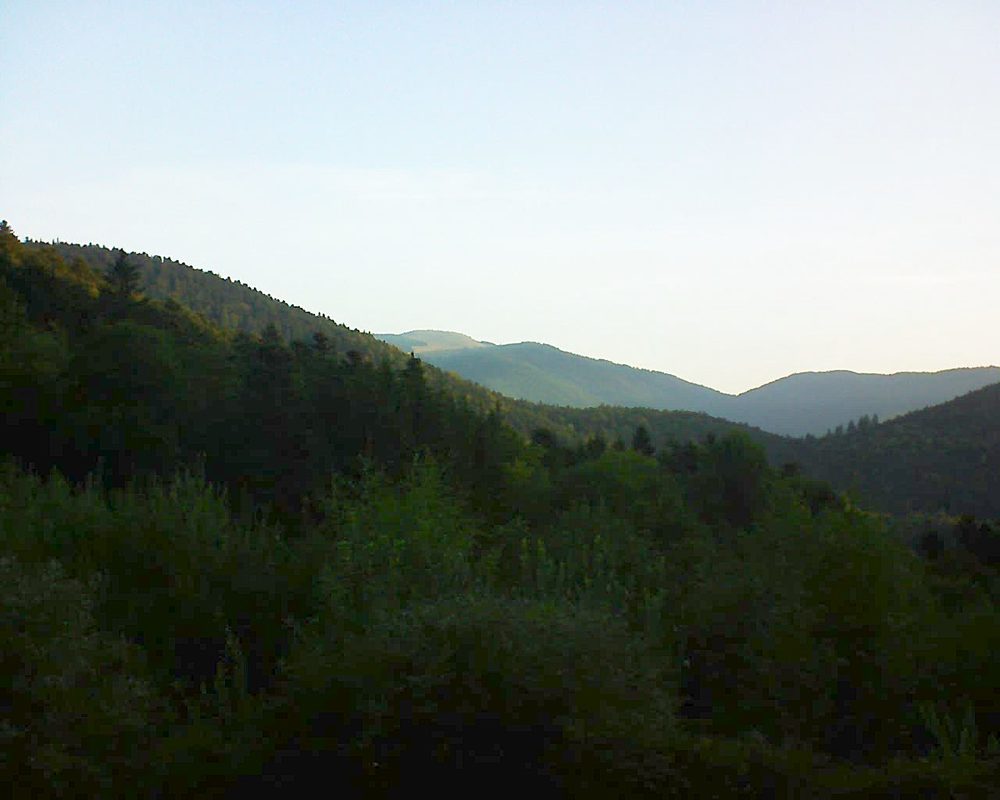 Le petit ballon vu depuis le Domaine Langmatt à Murbach le 04.09.2018 à 07:30 Le petit ballon (Alsace, Vosges) le 04.09.2018 à 07:30