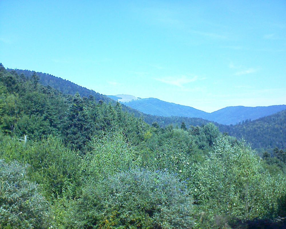 Le petit ballon vu depuis le Domaine Langmatt à Murbach le 11.09.2018 à 12:45 Le petit ballon (Alsace, Vosges) le 11.09.2018 à 12:45