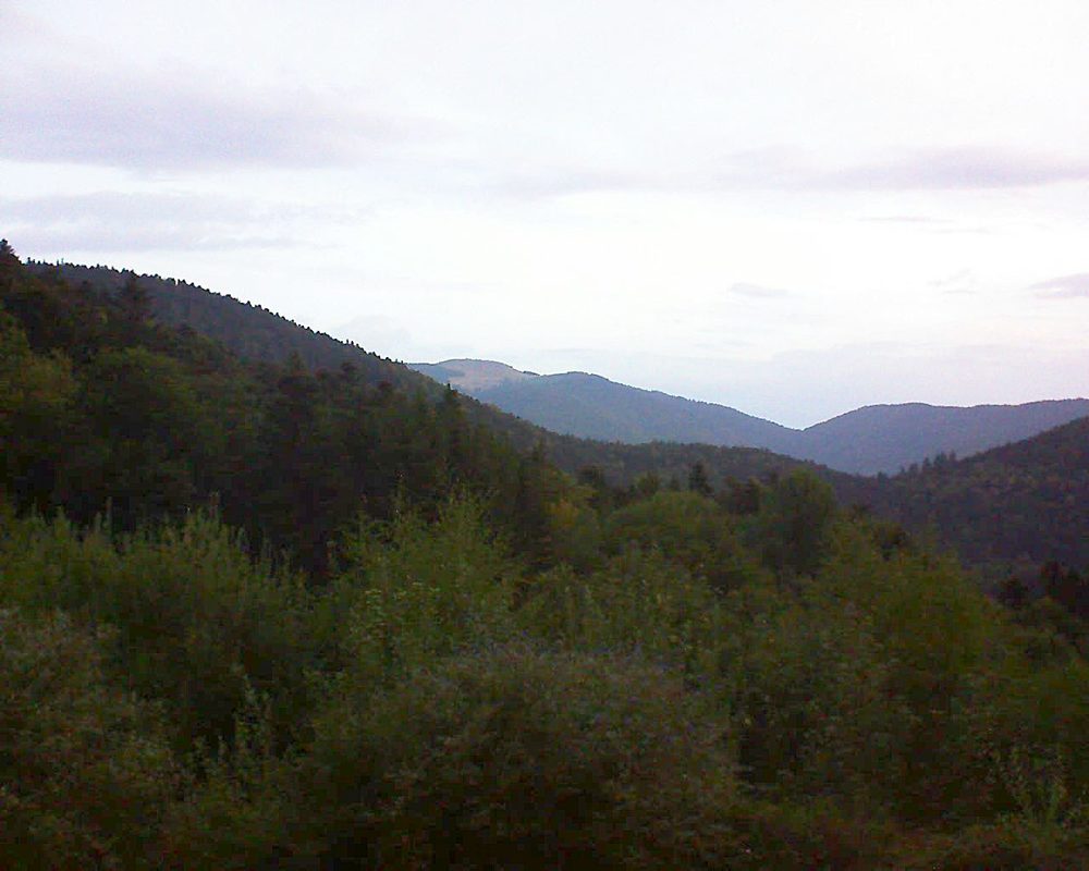 Le petit ballon vu depuis le Domaine Langmatt à Murbach le 13.09.2018 à 07:00 Le petit ballon (Alsace, Vosges) le 13.09.2018 à 07:00