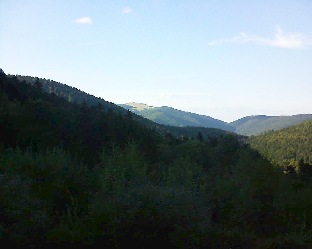 Le petit ballon vu depuis le Domaine Langmatt à Murbach le 17.09.2018 à 18:00 Le petit ballon (Alsace, Vosges) le 17.09.2018 à 18:00