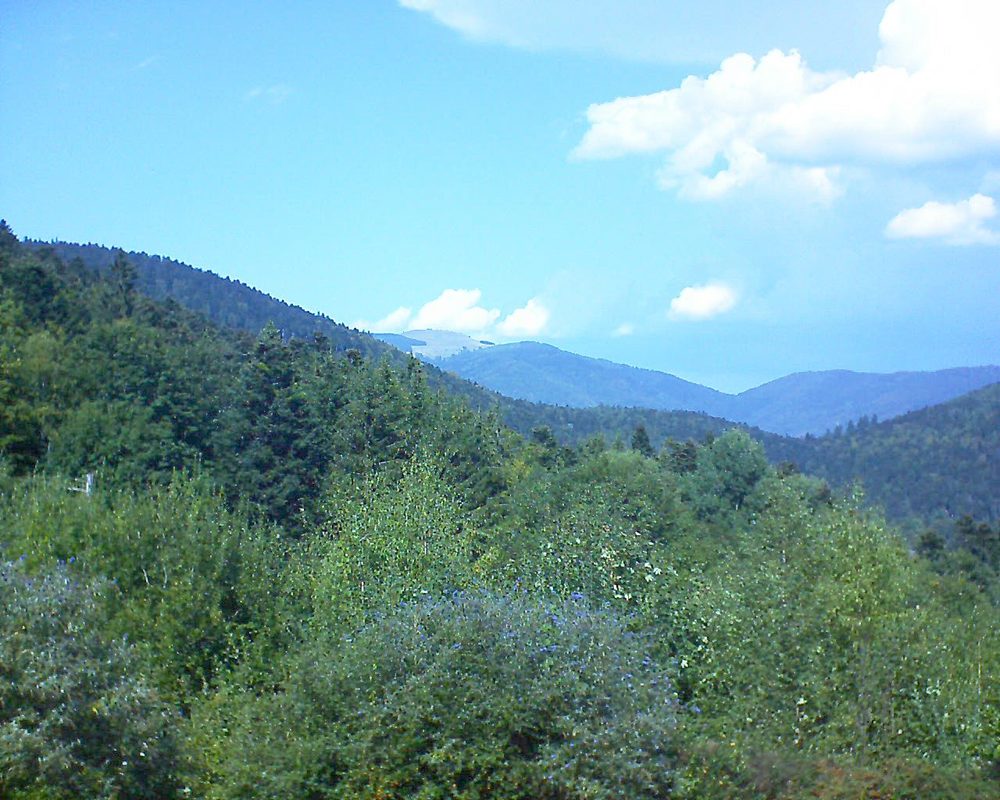 Le petit ballon vu depuis le Domaine Langmatt à Murbach le 18.09.2018 à 13:45 Le petit ballon (Alsace, Vosges) le 18.09.2018 à 13:45