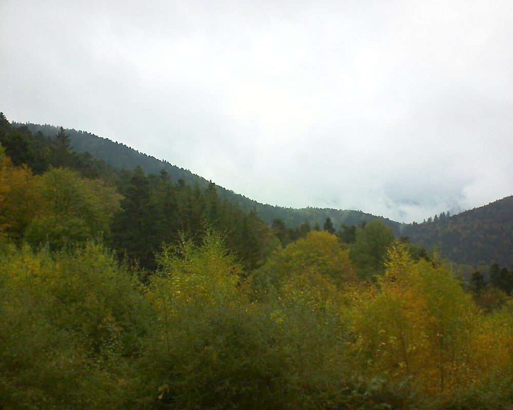 Le petit ballon vu depuis le Domaine Langmatt à Murbach le 27.10.2018 à 15:45 Le petit ballon (Alsace, Vosges) le 27.10.2018 à 15:45