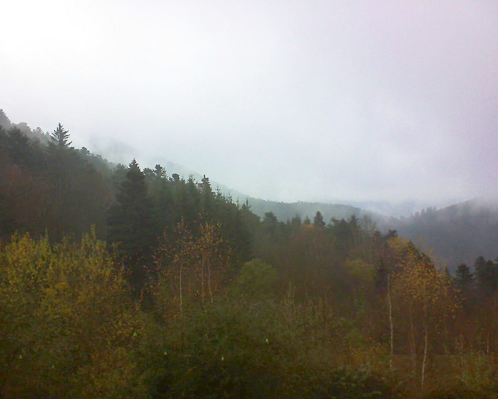 Le petit ballon vu depuis le Domaine Langmatt à Murbach le 26.11.2018 à 12:45 Le petit ballon (Alsace, Vosges) le 26.11.2018 à 12:45