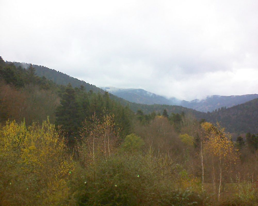 Le petit ballon vu depuis le Domaine Langmatt à Murbach le 26.11.2018 à 14:45 Le petit ballon (Alsace, Vosges) le 26.11.2018 à 14:45