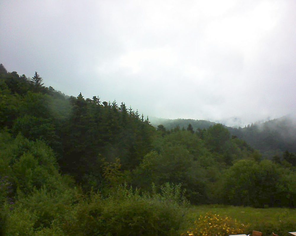 Le petit ballon vu depuis le Domaine Langmatt à Murbach le 17.07.2020 à 08:45 Le petit ballon (Alsace, Vosges) le 17.07.2020 à 08:45