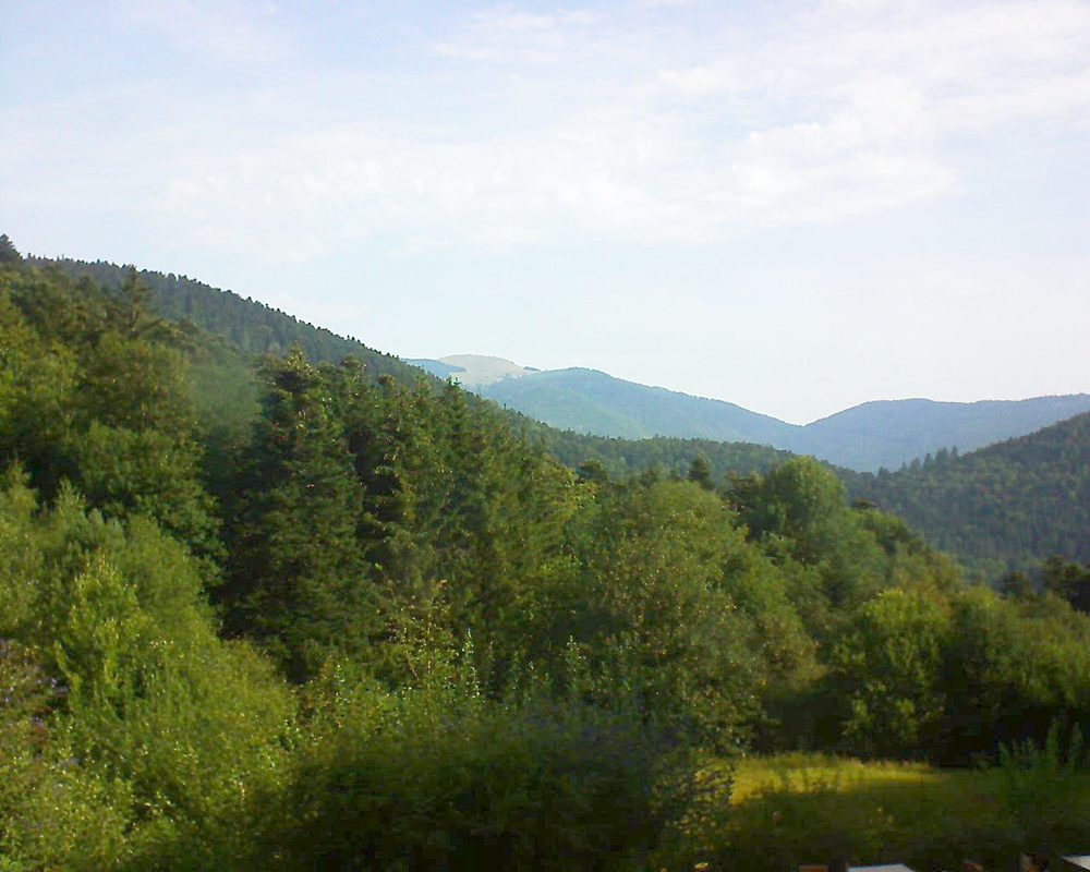 Le petit ballon vu depuis le Domaine Langmatt à Murbach le 10.08.2020 à 09:30 Le petit ballon (Alsace, Vosges) le 10.08.2020 à 09:30