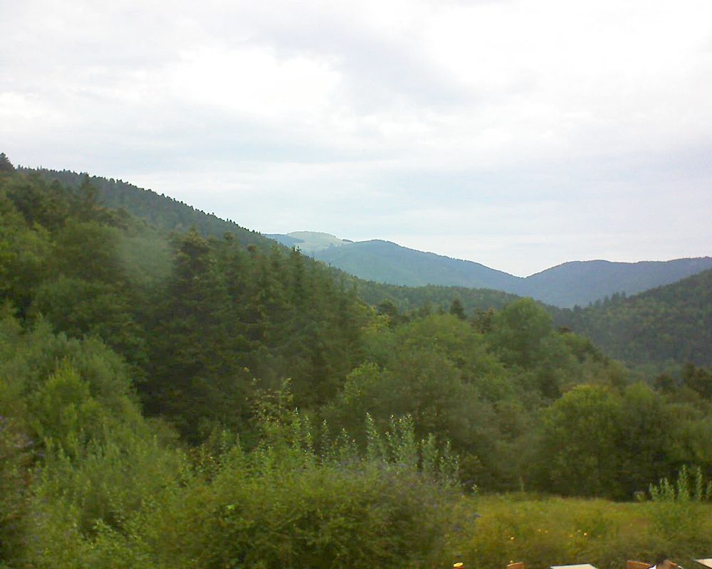 Le petit ballon vu depuis le Domaine Langmatt à Murbach le 13.08.2020 à 10:45 Le petit ballon (Alsace, Vosges) le 13.08.2020 à 10:45