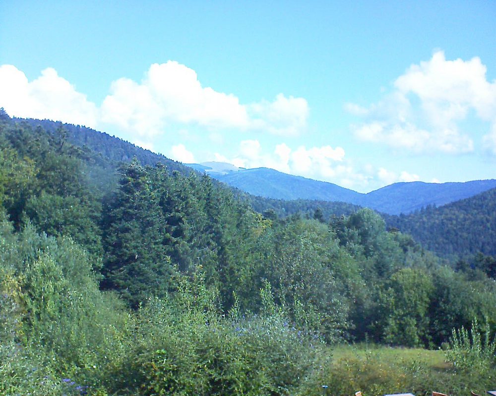 Le petit ballon vu depuis le Domaine Langmatt à Murbach le 02.09.2020 à 10:45 Le petit ballon (Alsace, Vosges) le 02.09.2020 à 10:45