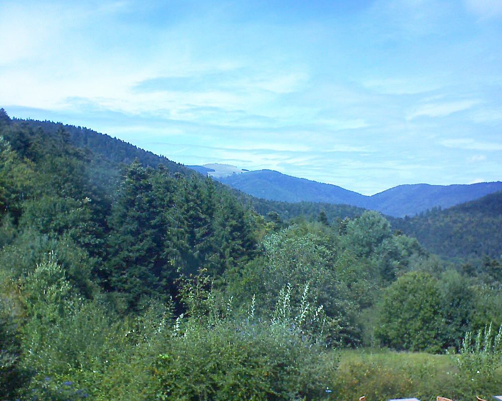 Le petit ballon vu depuis le Domaine Langmatt à Murbach le 03.09.2020 à 14:45 Le petit ballon (Alsace, Vosges) le 03.09.2020 à 14:45