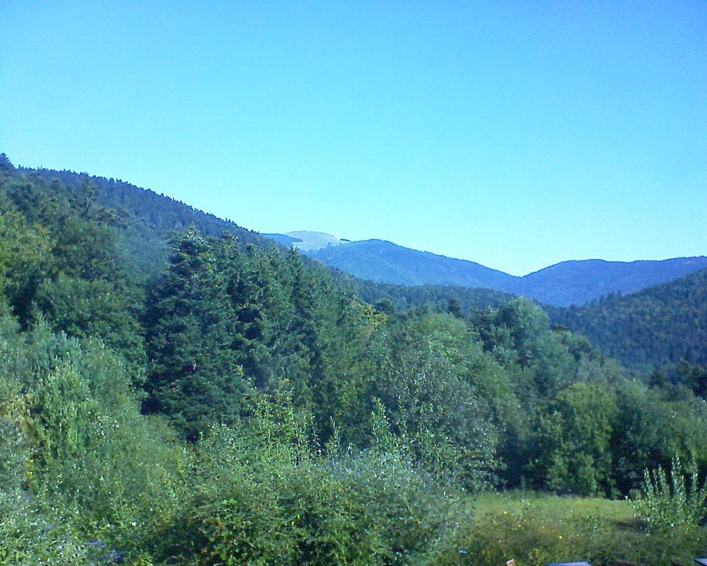 Le petit ballon vu depuis le Domaine Langmatt à Murbach le 04.09.2020 à 10:45 Le petit ballon (Alsace, Vosges) le 04.09.2020 à 10:45