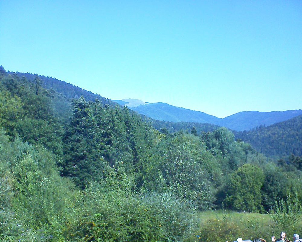 Le petit ballon vu depuis le Domaine Langmatt à Murbach le 09.09.2020 à 11:45 Le petit ballon (Alsace, Vosges) le 09.09.2020 à 11:45