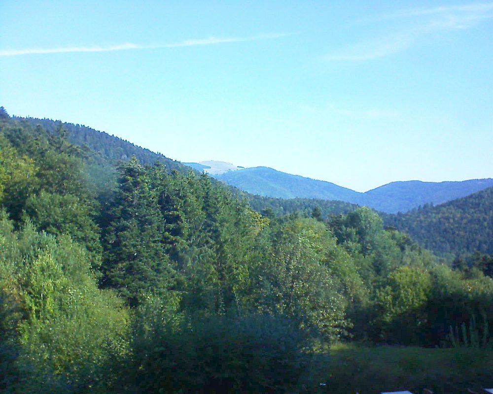 Le petit ballon vu depuis le Domaine Langmatt à Murbach le 13.09.2020 à 10:15 Le petit ballon (Alsace, Vosges) le 13.09.2020 à 10:15