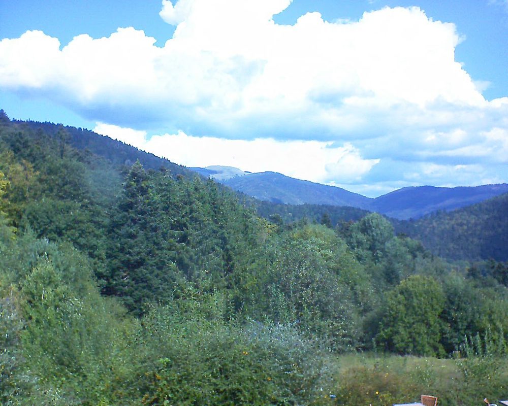 Le petit ballon vu depuis le Domaine Langmatt à Murbach le 22.09.2020 à 12:00 Le petit ballon (Alsace, Vosges) le 22.09.2020 à 12:00