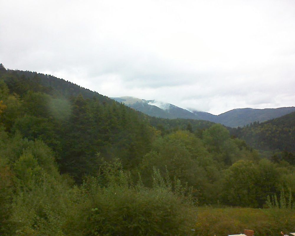 Le petit ballon vu depuis le Domaine Langmatt à Murbach le 29.09.2020 à 11:45 Le petit ballon (Alsace, Vosges) le 29.09.2020 à 11:45