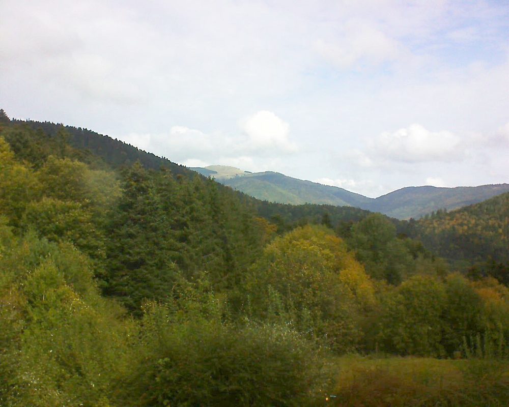 Le petit ballon vu depuis le Domaine Langmatt à Murbach le 13.10.2020 à 11:45 Le petit ballon (Alsace, Vosges) le 13.10.2020 à 11:45