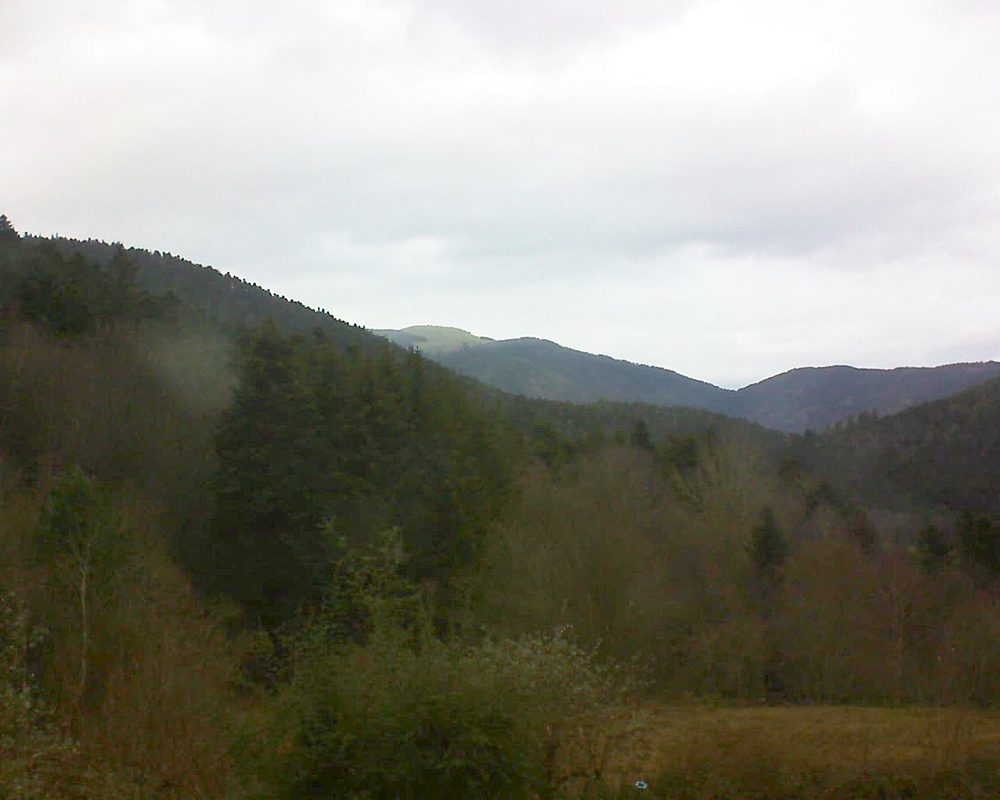 Le petit ballon vu depuis le Domaine Langmatt à Murbach le 21.12.2020 à 14:30 Le petit ballon (Alsace, Vosges) le 21.12.2020 à 14:30