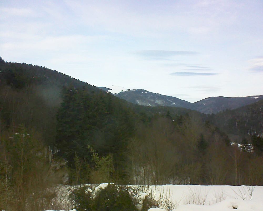 Le petit ballon vu depuis le Domaine Langmatt à Murbach le 20.01.2021 à 14:30 Le petit ballon (Alsace, Vosges) le 20.01.2021 à 14:30